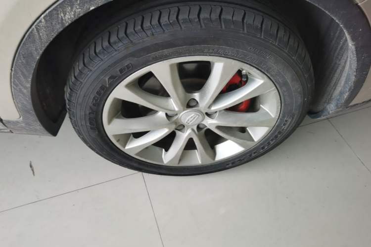 Used Geely Auto Emgrand GS 2018 Sport Edition 1.8L Automatic LingShang Model Right Front Wheel Hub