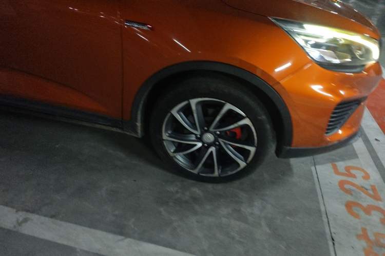 Used Geely Auto Emgrand GS 2018 Lingchao Edition 1.4T Automatic ZhenShang Smart Connectivity Model Right Front Wheel Hub