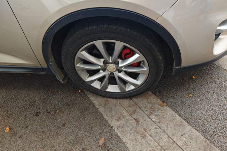 Used Geely Auto Emgrand GS 2018 Sport Edition 1.4T Automatic LingShang Model Right Front Wheel Hub