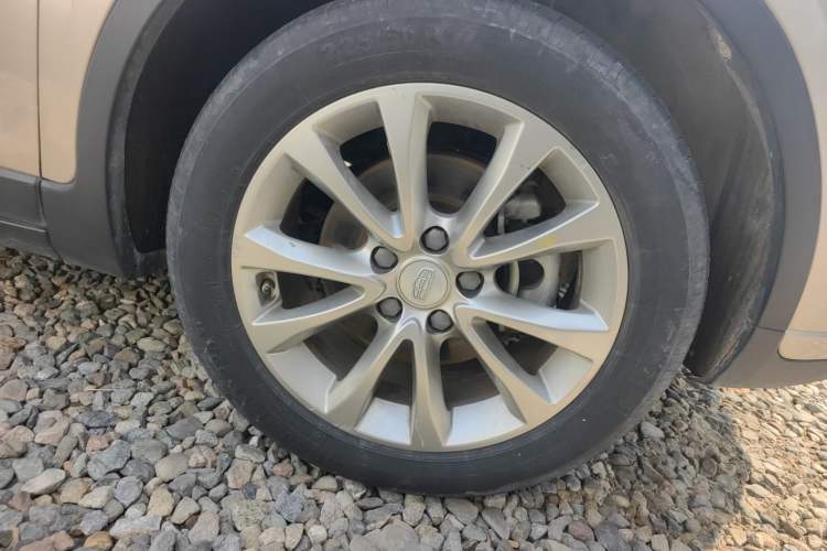 Used Geely Auto Emgrand GS 2018 Elegant Edition 1.8L Manual LingShang Model Right Front Wheel Hub
