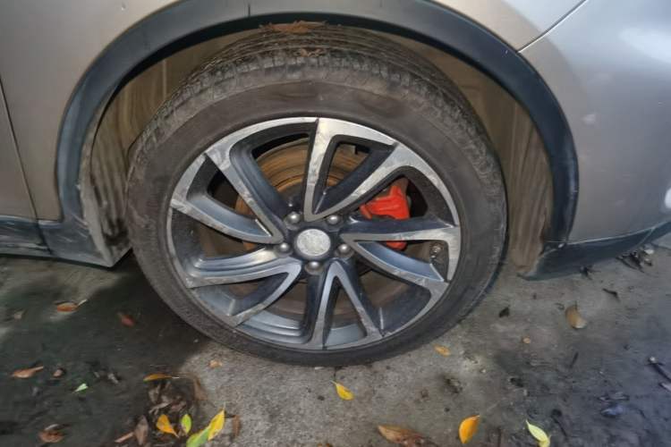 Used Geely Auto Emgrand GS 2018 Lingchao Edition 1.4T Automatic ZhenShang Smart Connectivity Model Right Front Wheel Hub