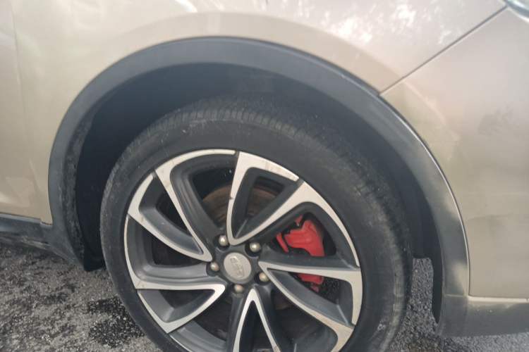 Used Geely Auto Emgrand GS 2018 Lingchao Edition 1.4T Automatic ZhenShang Smart Connectivity Model Right Front Wheel Hub