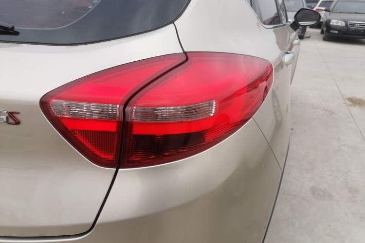 Used Geely Auto Emgrand GS 2018 Sport Edition 1.4T Automatic ZhenShang Model Right Rear Taillight