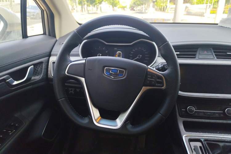 Used Geely Auto Emgrand GS 2018 Elegant Edition 1.8L Manual LingShang Model Steering Wheel