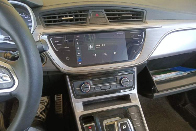 Used Geely Auto Emgrand GS 2019 1.5TD DCT Active 260T Audio And AC Panel