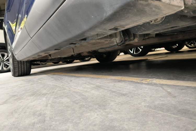 Used Geely Auto Emgrand GS 2019 1.4T CVT Edition Left Side Sill