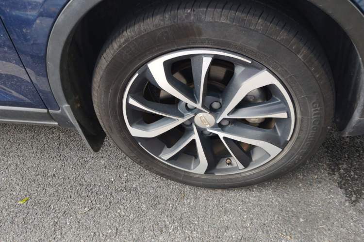 Used Geely Auto Emgrand GS 2019 1.4T CVT Edition Right Front Wheel Hub
