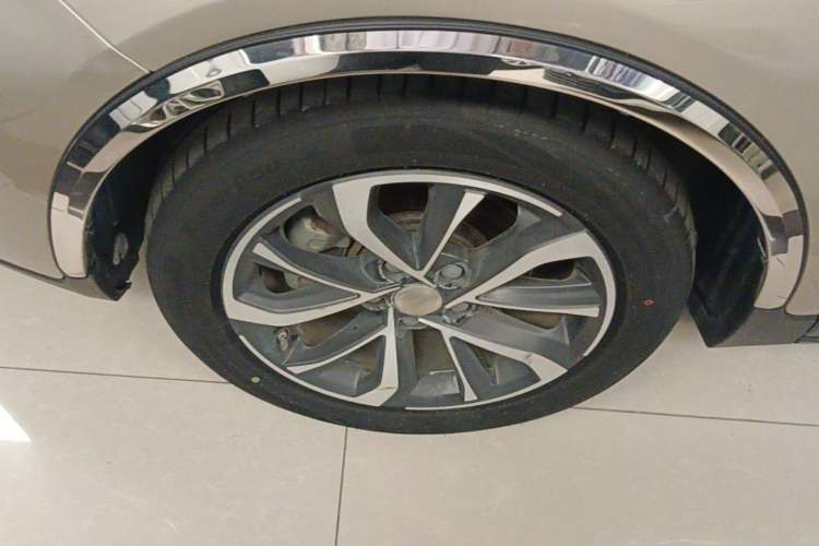 Used Geely Auto Emgrand GS 2019 1.4T CVT Edition Exterior 4