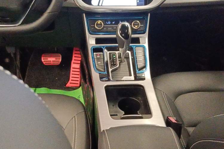 Used Geely Auto Emgrand GS 2019 1.4T CVT Edition Gear Lever