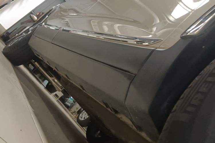 Used Geely Auto Emgrand GS 2019 1.4T CVT Edition Right Side Sill