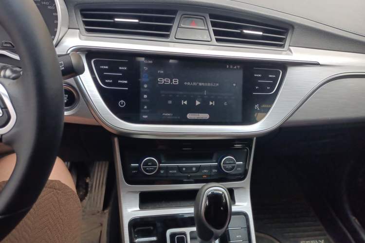 Used Geely Auto Emgrand GS 2019 1.4T CVT Edition Audio And AC Panel