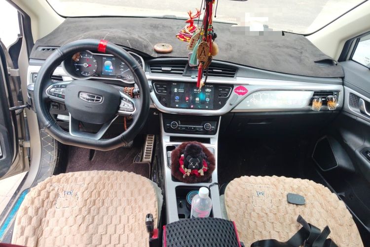 Used Geely Auto Emgrand GS 2019 1.5TD DCT Active 260T Center Console