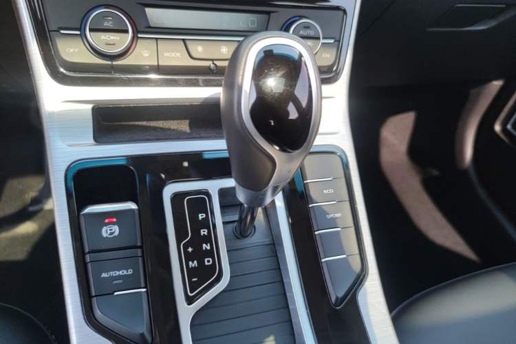 Used Geely Auto Emgrand GS 2019 1.4T CVT Edition Gear Lever