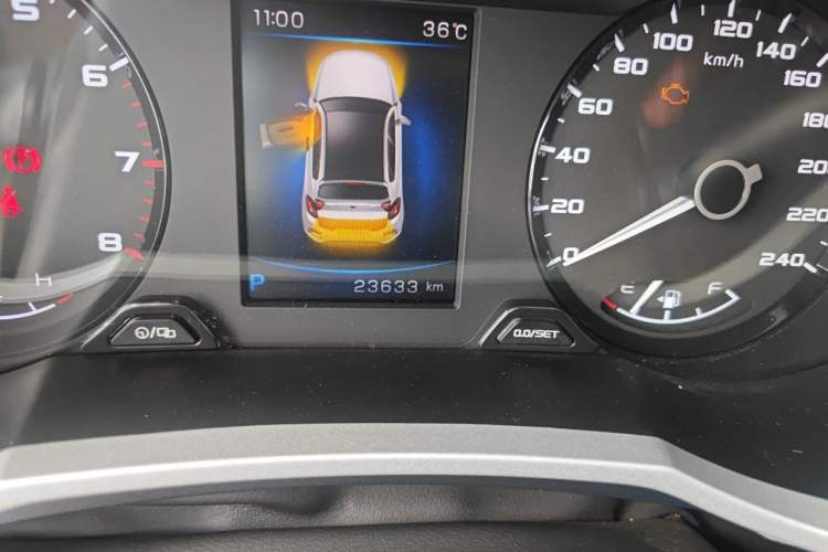 Used Geely Auto Emgrand GS 2019 1.4T CVT Active Odometer Close Up