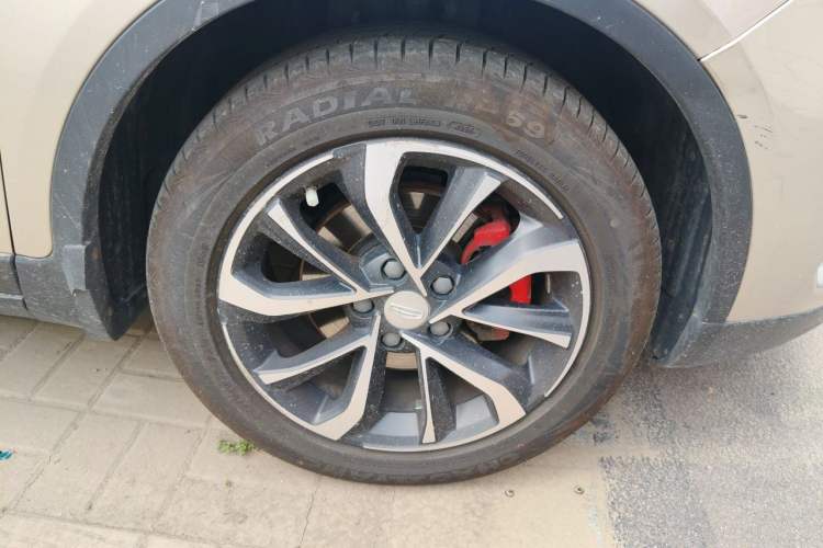 Used Geely Auto Emgrand GS 2019 1.5TD DCT Active 260T Right Front Wheel Hub