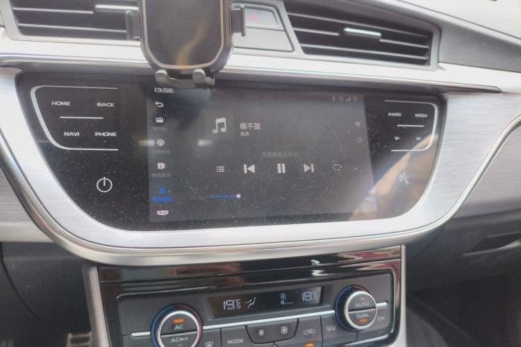 Used Geely Auto Emgrand GS 2019 1.5TD DCT Active 260T Audio And AC Panel