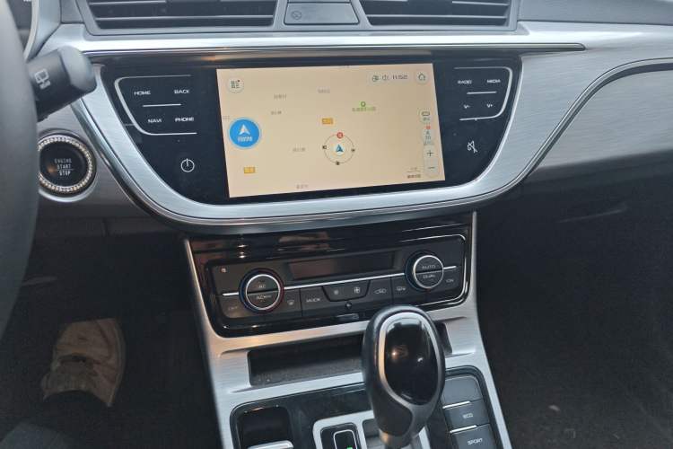 Used Geely Auto Emgrand GS 2019 1.4T CVT Edition Audio And AC Panel