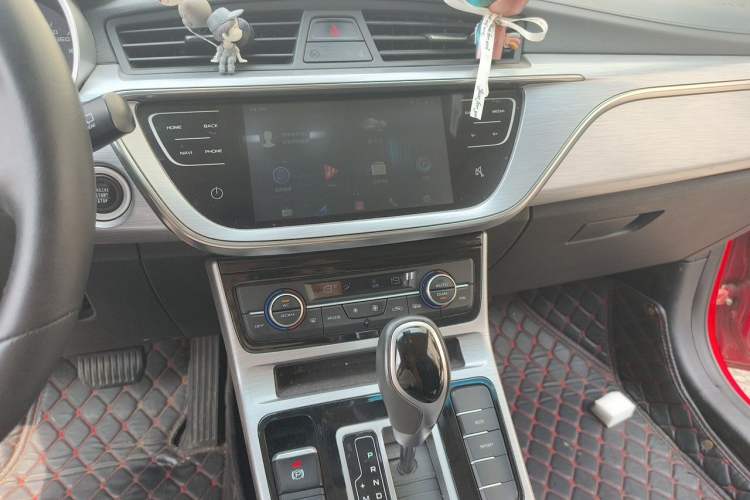 Used Geely Auto Emgrand GS 2019 1.4T CVT Yar Pro Audio And AC Panel