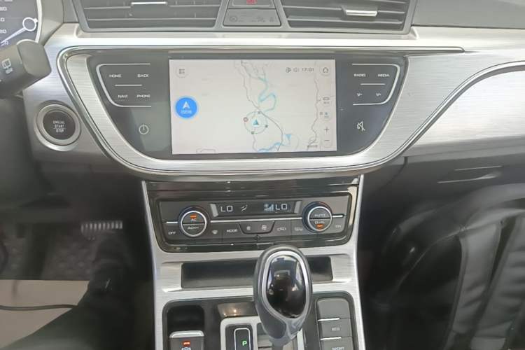 Used Geely Auto Emgrand GS 2019 1.4T CVT Edition Audio And AC Panel