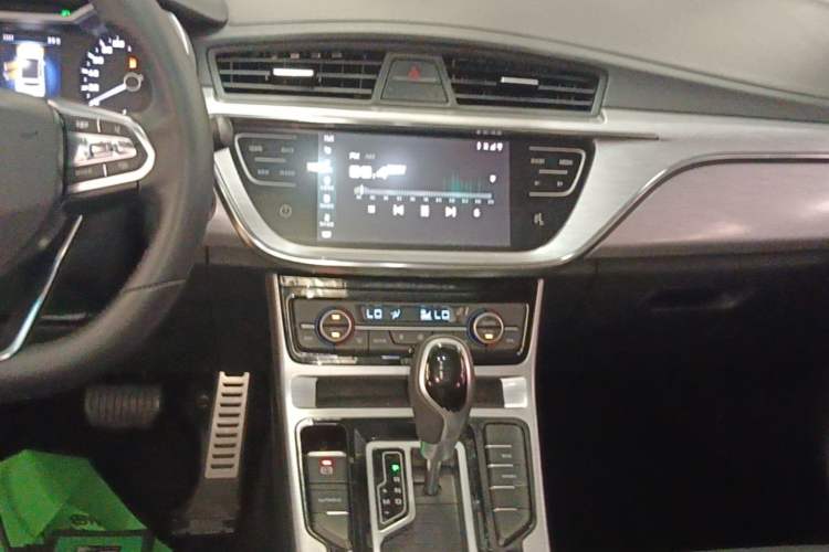 Used Geely Auto Emgrand GS 2019 1.4T CVT Active Audio And AC Panel