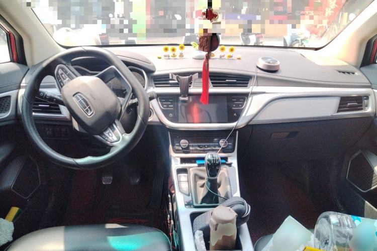Used Geely Auto Emgrand GS 2019 1.4T Manual Ya Center Console