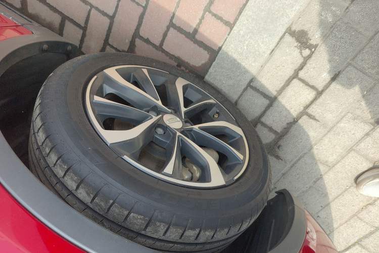 Used Geely Auto Emgrand GS 2019 1.4T Manual Ya Exterior 2