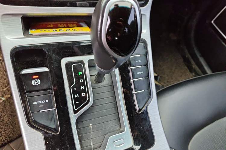 Used Geely Auto Emgrand GS 2019 1.4T CVT Edition Gear Lever