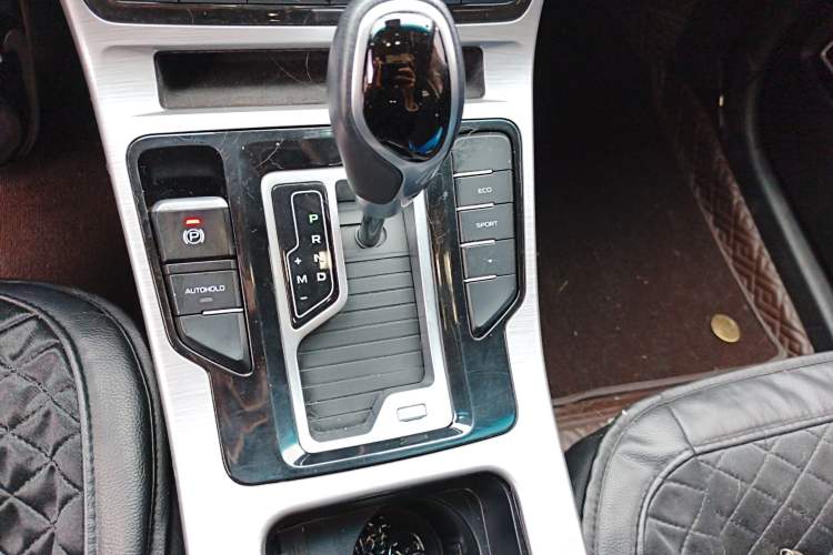 Used Geely Auto Emgrand GS 2019 1.4T CVT Edition Gear Lever