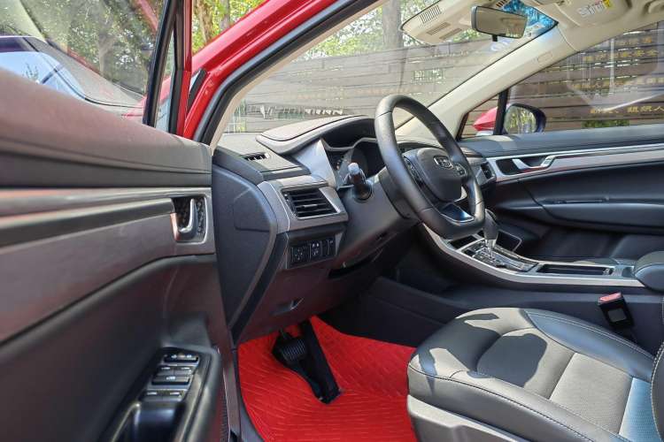 Used Geely Auto Emgrand GS 2019 1.4T CVT Edition Interior 1