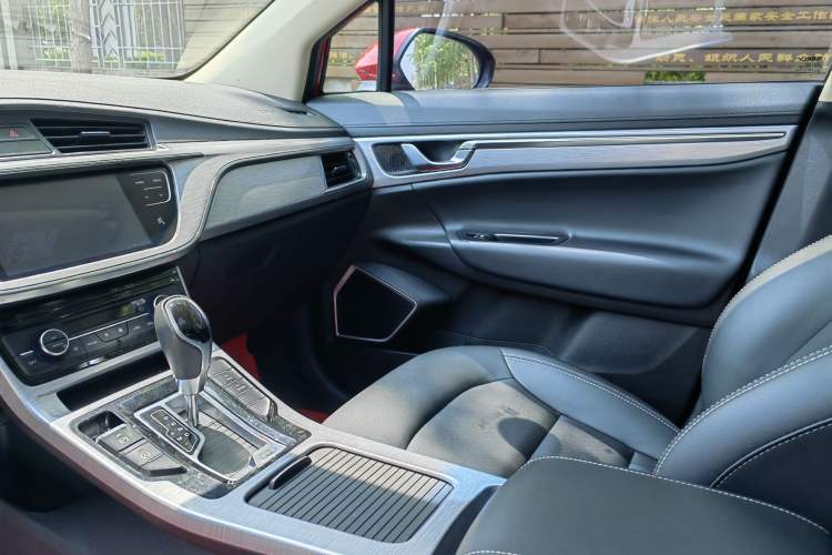 Used Geely Auto Emgrand GS 2019 1.4T CVT Edition Interior 2