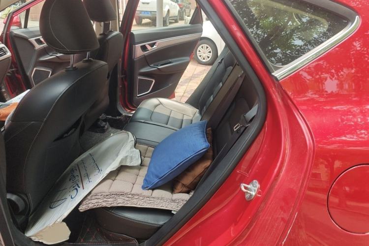 Used Geely Auto Emgrand GS 2019 1.4T CVT Edition Interior 4