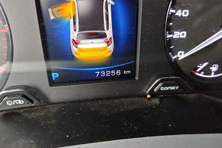 Used Geely Auto Emgrand GS 2019 1.4T CVT Edition Odometer Close Up