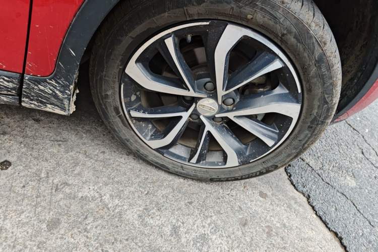 Used Geely Auto Emgrand GS 2019 1.4T CVT Edition Right Front Wheel Hub