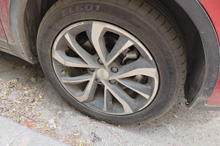 Used Geely Auto Emgrand GS 2019 1.4T CVT Edition Right Front Wheel Hub