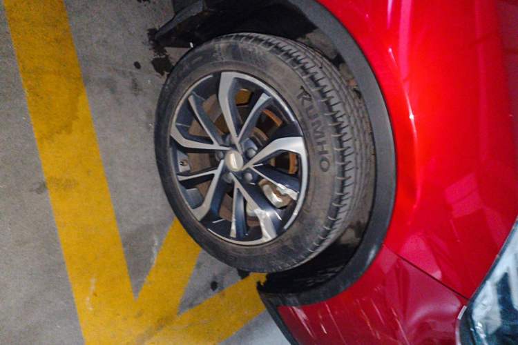 Used Geely Auto Emgrand GS 2019 1.4T CVT Edition Right Front Wheel Hub