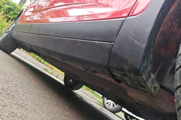 Used Geely Auto Emgrand GS 2019 1.4T CVT Edition Right Side Sill