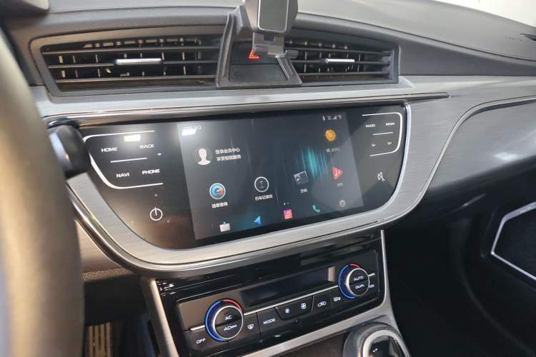 Used Geely Auto Emgrand GS 2019 1.4T CVT Edition Audio And AC Panel