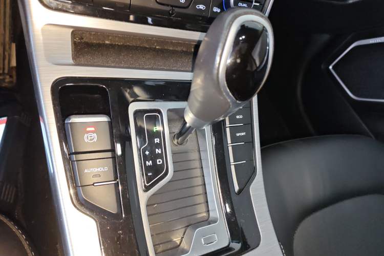 Used Geely Auto Emgrand GS 2019 1.4T CVT Edition Gear Lever