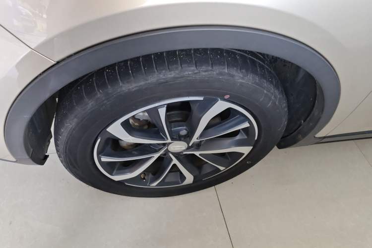 Used Geely Auto Emgrand GS 2019 1.4T CVT Edition Left Front Wheel Hub