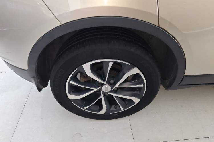 Used Geely Auto Emgrand GS 2019 1.4T CVT Edition Right Rear Wheel Hub