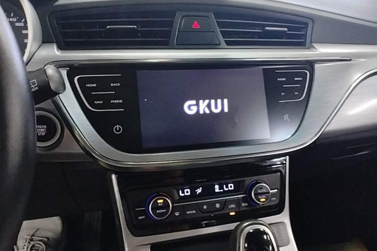 Used Geely Auto Emgrand GS 2019 1.4T CVT Edition Audio And AC Panel