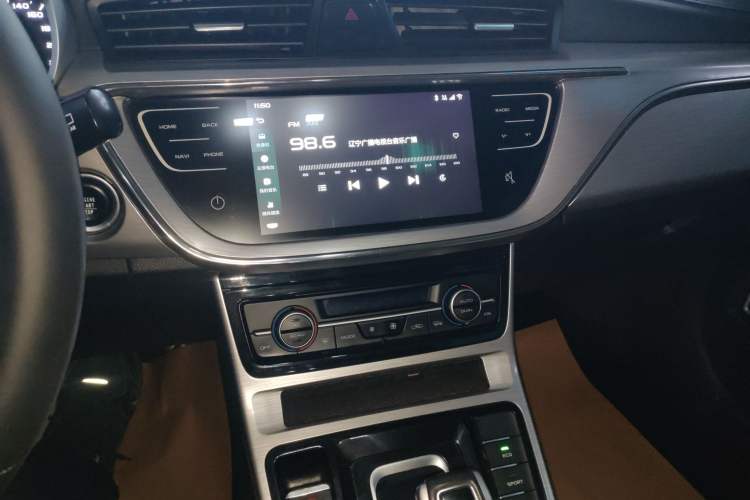 Used Geely Auto Emgrand GS 2019 1.5TD DCT Active 260T Audio And AC Panel