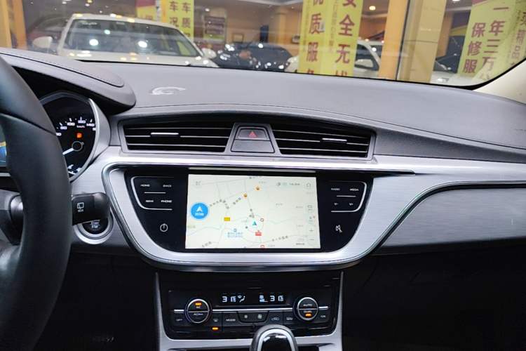 Used Geely Auto Emgrand GS 2019 1.4T CVT Edition Audio And AC Panel