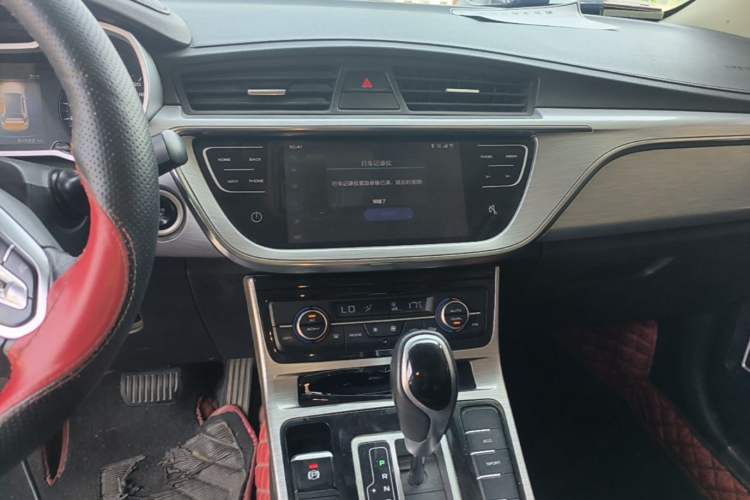 Used Geely Auto Emgrand GS 2019 1.4T CVT Edition Audio And AC Panel