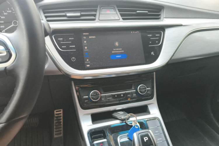 Used Geely Auto Emgrand GS 2019 1.5TD DCT Active 260T Audio And AC Panel