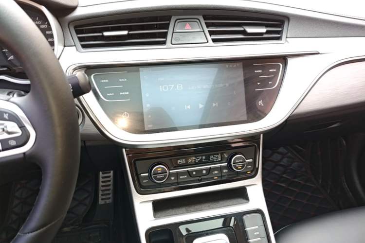 Used Geely Auto Emgrand GS 2019 1.5TD DCT Active 260T Audio And AC Panel