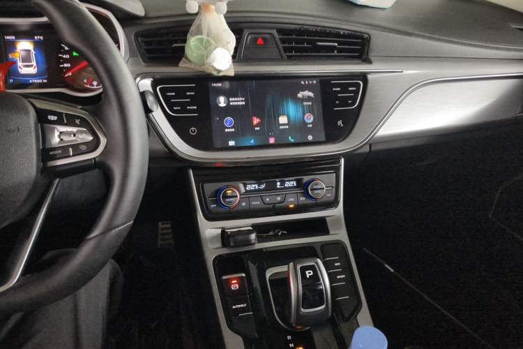 Used Geely Auto Emgrand GS 2019 1.5TD DCT Active 260T Audio And AC Panel