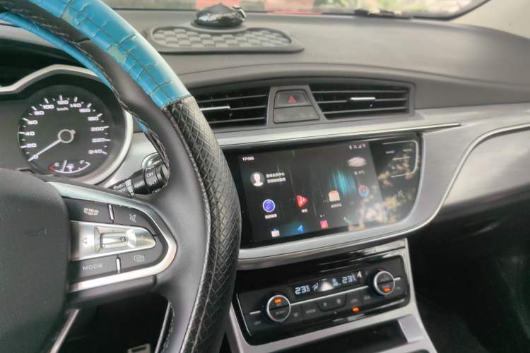 Used Geely Auto Emgrand GS 2019 1.5TD DCT Active 260T Audio And AC Panel