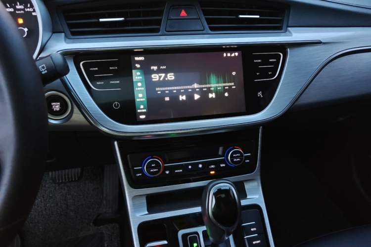 Used Geely Auto Emgrand GS 2019 1.4T CVT Edition Audio And AC Panel