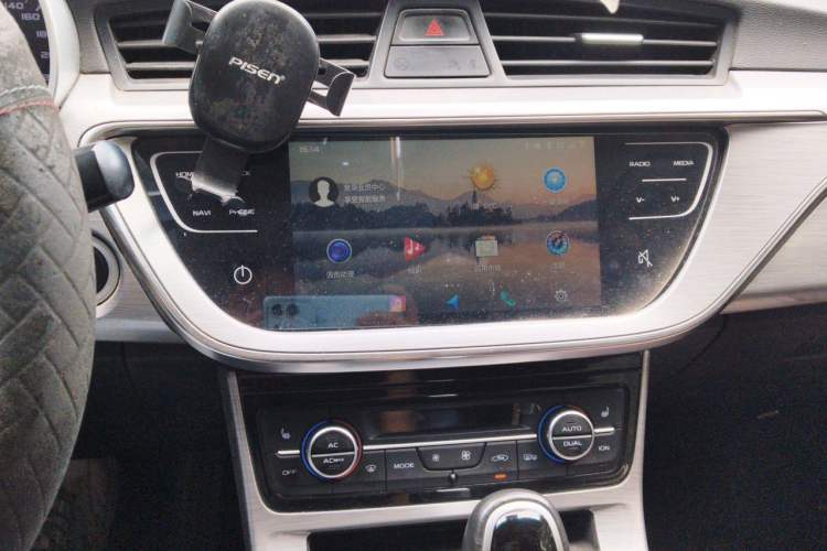 Used Geely Auto Emgrand GS 2019 1.4T CVT Edition Audio And AC Panel